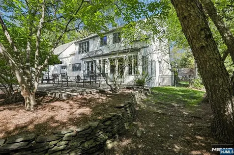 45 Wyncote Road Ho-ho-kus NJ 07423