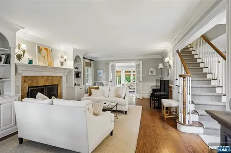 45 Wyncote Road Ho-ho-kus NJ 07423
