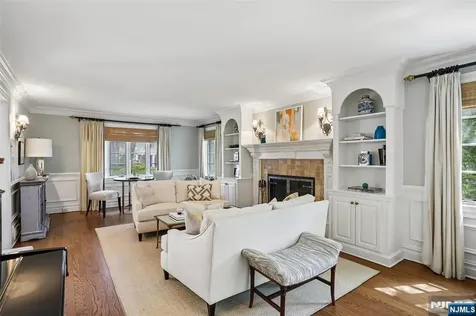 45 Wyncote Road Ho-ho-kus NJ 07423