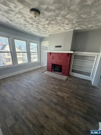 73 Arsdale East Orange NJ 07018