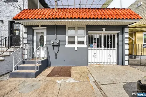 99 Bruen Street Newark NJ 07105