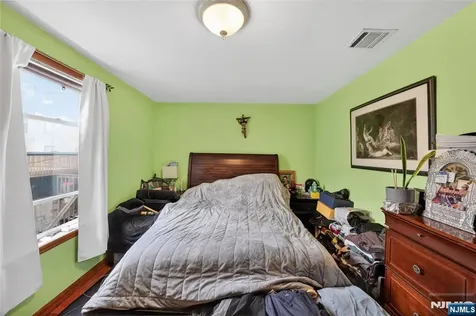 99 Bruen Street Newark NJ 07105