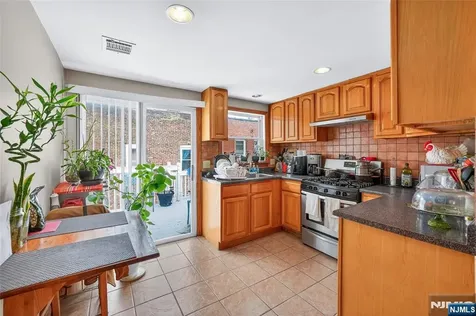 99 Bruen Street Newark NJ 07105