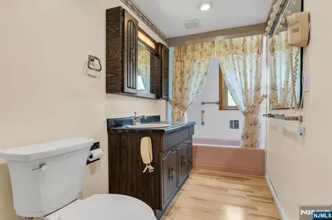 306 Highland Street Cresskill NJ 07626