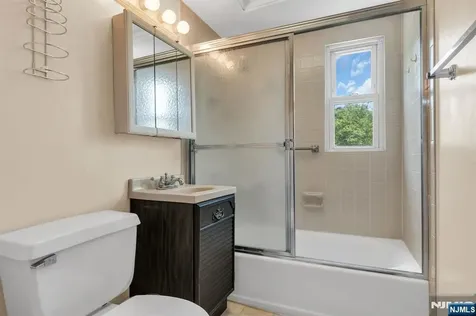 306 Highland Street Cresskill NJ 07626