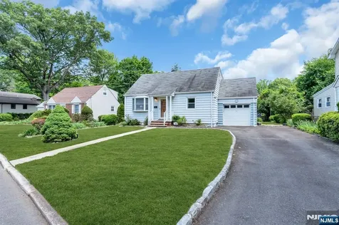 306 Highland Street Cresskill NJ 07626
