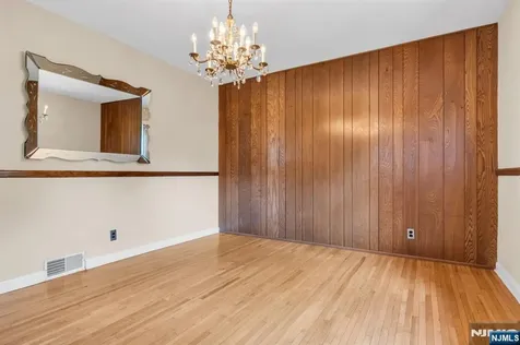 306 Highland Street Cresskill NJ 07626