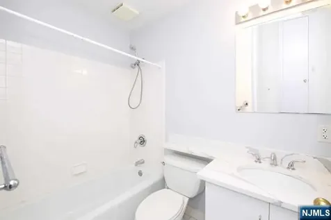 100 Carlyle Cliffside Park NJ 07010