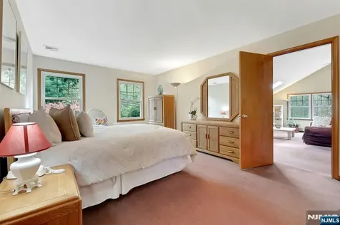 5 Hilltop Road Mahwah NJ 07430