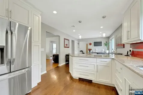 5 Hilltop Road Mahwah NJ 07430