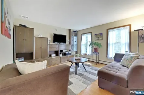 5 Hilltop Road Mahwah NJ 07430