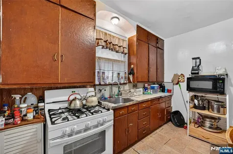 501 32nd Street Paterson NJ 07504
