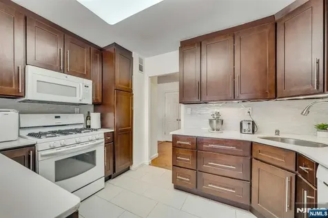 2150 Center Avenue Fort Lee NJ 07024