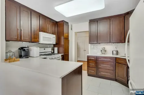 2150 Center Avenue Fort Lee NJ 07024