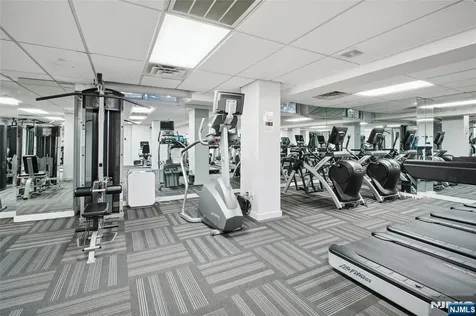 2200 N Central Road Fort Lee NJ 07024