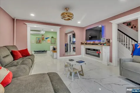 644 Valley Brook Avenue Lyndhurst NJ 07071