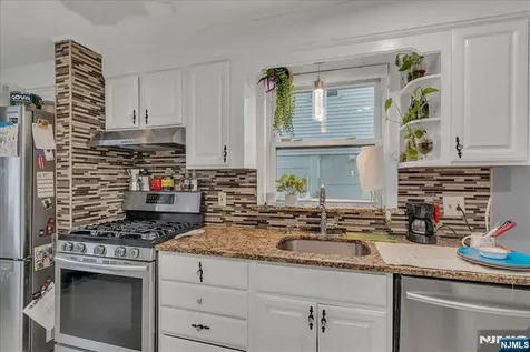 644 Valley Brook Avenue Lyndhurst NJ 07071
