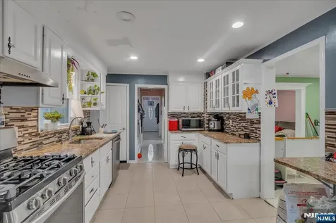 644 Valley Brook Avenue Lyndhurst NJ 07071