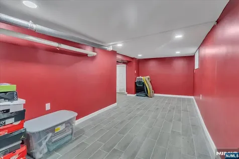644 Valley Brook Avenue Lyndhurst NJ 07071