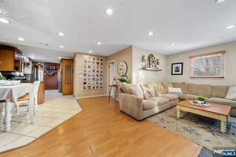 81 Vreeland Avenue Midland Park NJ 07432
