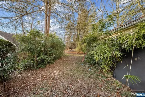 81 Vreeland Avenue Midland Park NJ 07432