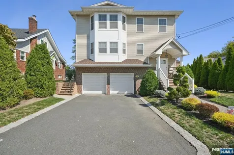 38 Centre Street Nutley NJ 07110