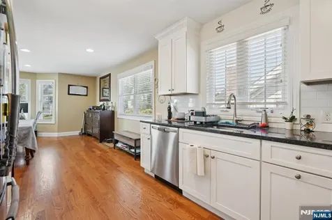 38 Centre Street Nutley NJ 07110