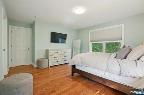 38 Centre Street Nutley NJ 07110