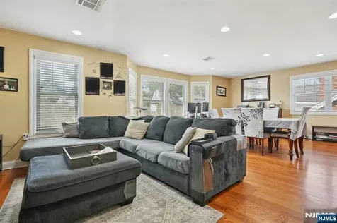 38 Centre Street Nutley NJ 07110