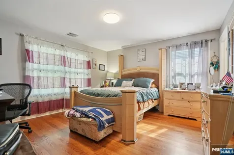 38 Centre Street Nutley NJ 07110