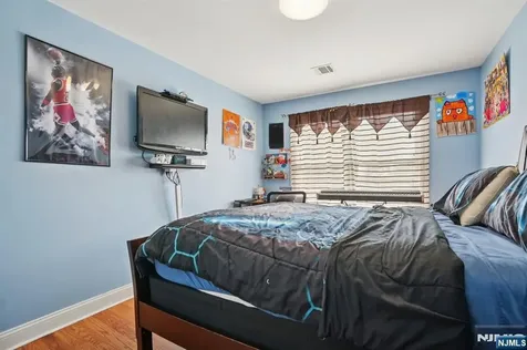 38 Centre Street Nutley NJ 07110