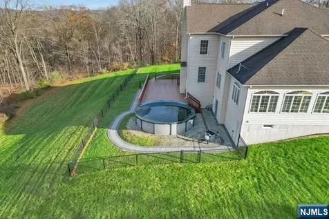 48 Flagstone Hill Road Wantage NJ 07461