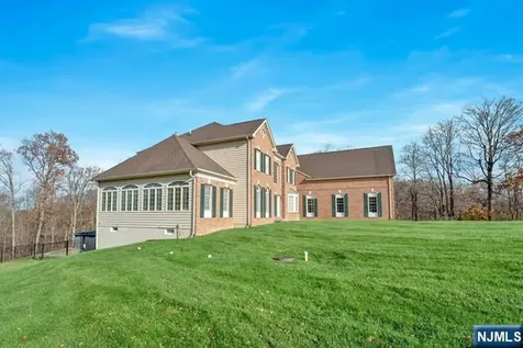 48 Flagstone Hill Road Wantage NJ 07461