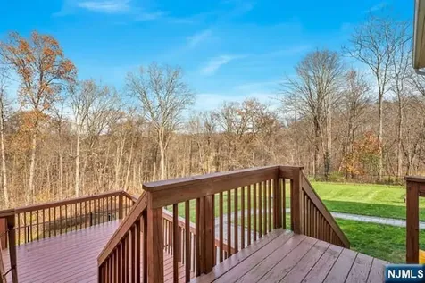 48 Flagstone Hill Road Wantage NJ 07461