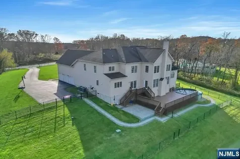 48 Flagstone Hill Road Wantage NJ 07461