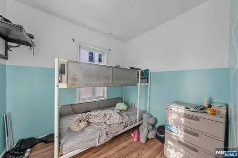 38-40 Nairn Place Newark NJ 07108