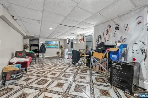 38-40 Nairn Place Newark NJ 07108