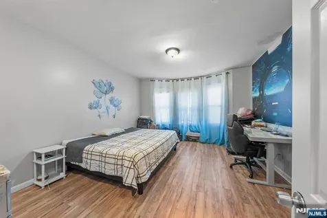 38-40 Nairn Place Newark NJ 07108