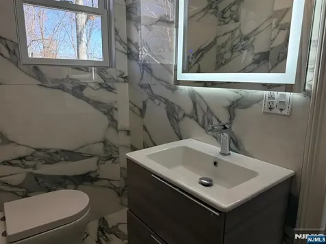 91 Columbus Drive Tenafly NJ 07670