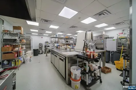 325 Broad Avenue Palisades Park NJ 07650