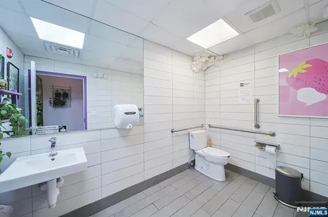 325 Broad Avenue Palisades Park NJ 07650