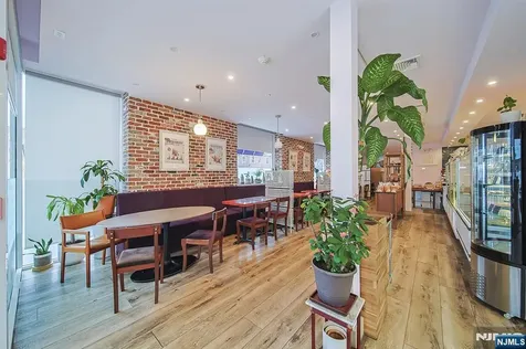 325 Broad Avenue Palisades Park NJ 07650