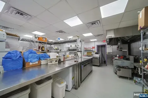 325 Broad Avenue Palisades Park NJ 07650