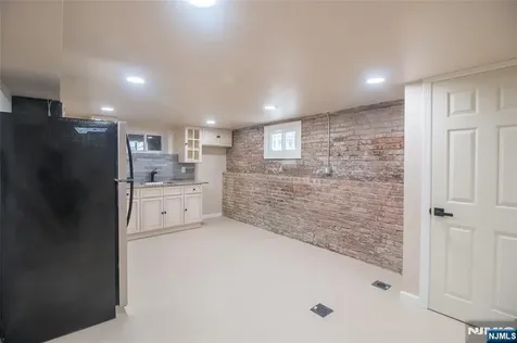 625 Park Avenue East Orange NJ 07017