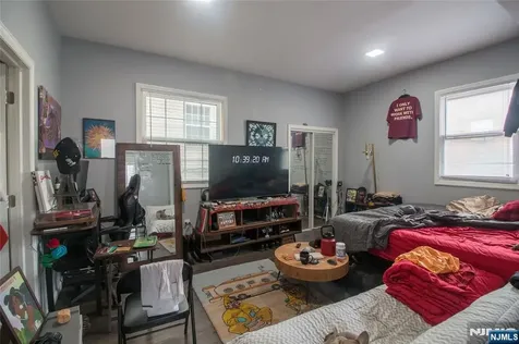 625 Park Avenue East Orange NJ 07017