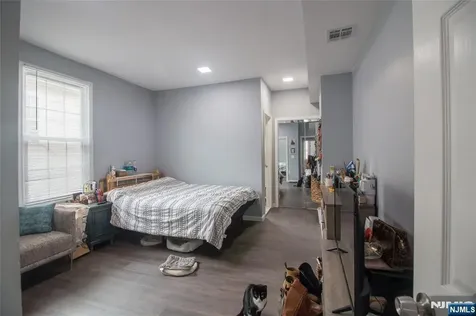 625 Park Avenue East Orange NJ 07017