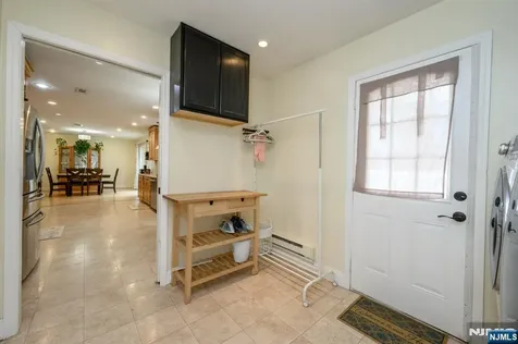 1 Running Hills Drive Newton NJ 07860