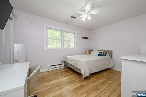 1 Running Hills Drive Newton NJ 07860