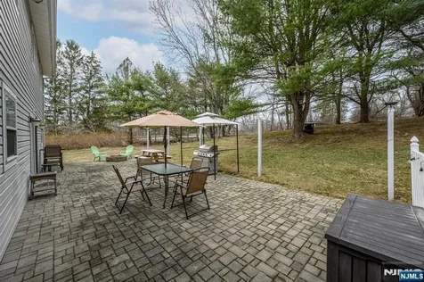 1 Running Hills Drive Newton NJ 07860