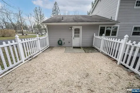 1 Running Hills Drive Newton NJ 07860